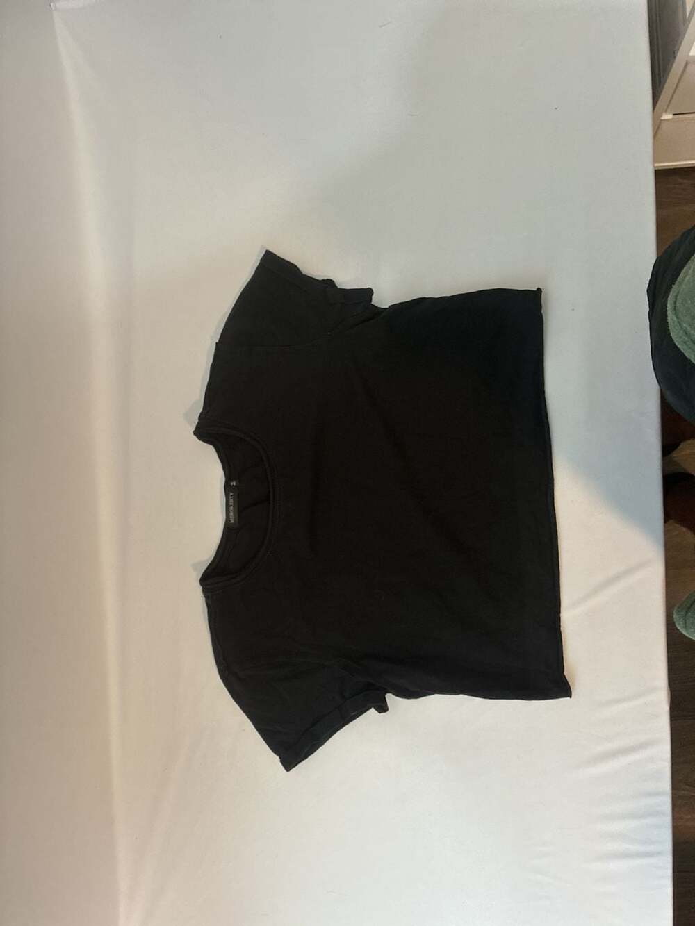 MEROKEETY Black Rolled Short Sleeve Crop Top Tee Size M